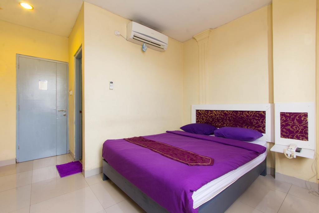 Wijaya Imperial Hotel Baturetno Екстер'єр фото